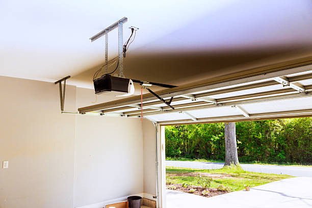 Top rated local Garage Door Installation specialists in Forest Hill, TX